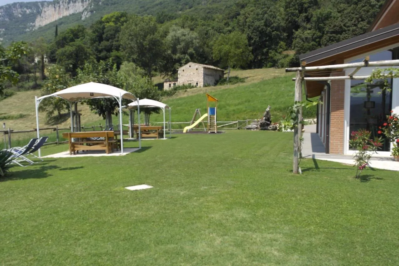 Agriturismo Fattoria Monte Baldo Vista Lago Caprino Veronese