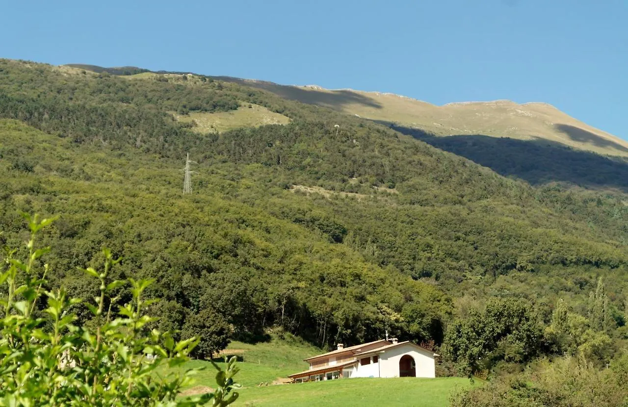 Gospodarstwo agroturystyczne Agriturismo Fattoria Monte Baldo Vista Lago Caprino Veronese